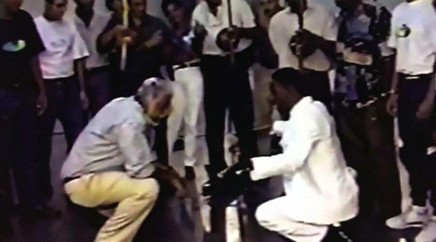 Universidade livre de Estudos Culturais da Capoeira - Universidade da Capoeira - UNICAPOEIRA: A Volta ao Mundo da Capoeira - Mestre André Luiz Lacé Lopes. 18 de março de 1999. Quilombo do Leblon, Rio de Janeiro/RJ, Brasil. Mestre Polêmico - Professor João Couto Teixeira. 1,39 GB. 08h46. 16 de outubro de 2019. mp4.