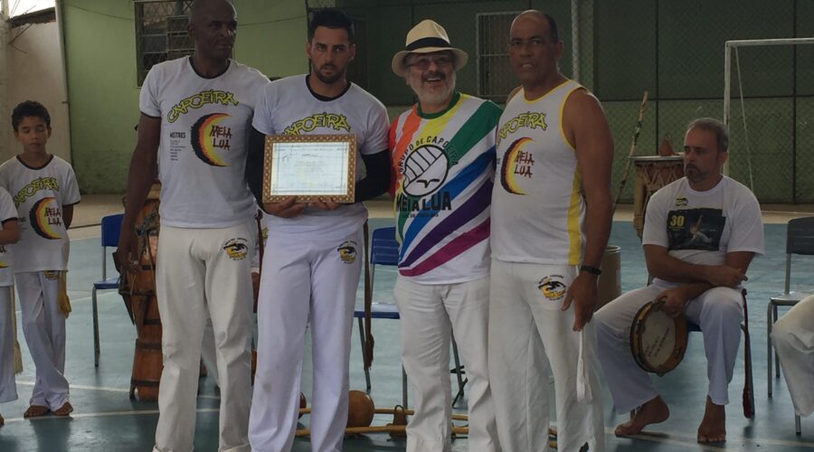 Universidade Livre de Estudos Culturais da Capoeira - Universidade da Capoeira - UNICAPOEIRA: Grupo Meia Lua - Fundado em 26 de abril de 1962. Mestres Polêmico - Professor João Couto Teixeira, Alexandre José Ribeiro de Amorim, Can Can - Alexandre Juan Rabelo, Léo - Associação Besouro Capoeira, Cuité - Gláucio Anacleto de Almeida e Professor Diego Silva Ribeiro. Arantina, Minas Gerais/MG, Brasil. IMG_3270. 9,66 GB. 10h44. 08 de dezembro de 2019.