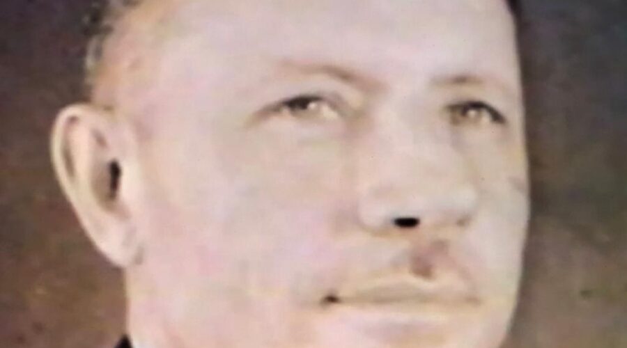 P, Pioneir@s, Paulo Libardoni - Elvira Lazzarotto - Francisco Oreste Libardoni - 30 de março de 1935 - 21 de junho de 1931 - 17 de fevereiro e 09 de maio de 1949, Privato Mafioletti - 24 de abril de 1917 - 1960, Programa Destaque. Rádio 12 de Maio, Casa da Cultura, Reportagem José Carlos Krumenaur, Subsídios Maria Lourdes Schneider, Anair Gava Muraro, Nilza Lazzarotto, Maurício Padilha Müller, Biblioteca Alberto Santos Dumont, São Lourenço D'Oeste, Santa Catarina/SC, Brasil, Postagem Capoeira Mestre Polêmico - Professor João Couto Teixeira, 3.3 GB, 26 a 30 de dezembro de 1995, HD 720p, MOV