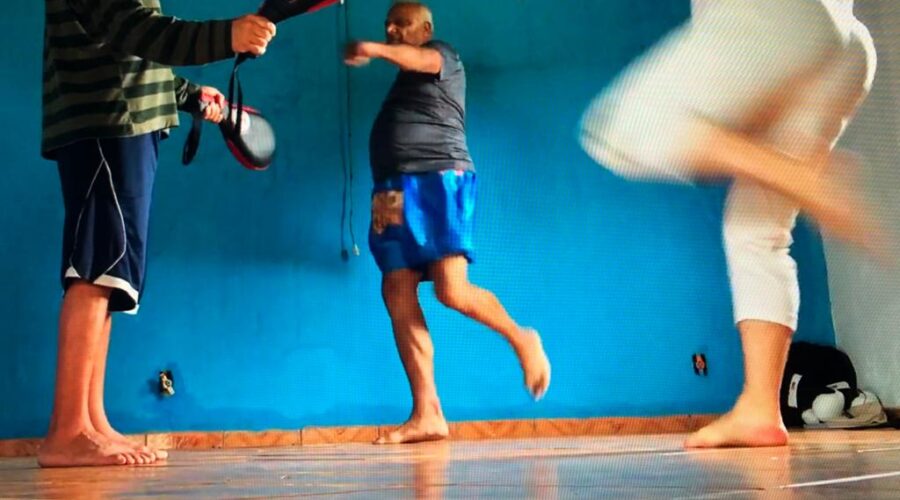 Universidade Livre de Estudos Culturais da Capoeira - Universidade da Capoeira - UNICAPOEIRA: Treino. Mestres Dom Ivan Zacarias Guimarães Gobbo e Clodoaldo Alberico Galindo de Moraes. Lago Oeste, Sobradinho/DF, Brasil. Registro de Capoeira Mestre Polêmico - Professor João Couto Teixeira. IMG_0059. 322,6 GB. 11h03. 01 de novembro de 2015.