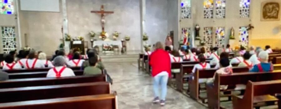 Adoração ao Santíssimo e Celebração Eucarística. Apóstol@s da Oração. Padre Antônio Camilo de Paiva. Nono Dia da Novena. Santuário do Sagrado Coração de Jesus, Bairro Bairu, Juiz de Fora, Minas Gerais/MG, Brasil. Registro de Capoeira Mestre Polêmico - Professor João Couto Teixeira. IMG_8612. 9,8 GB. 13h27. Quinta-feira, 15 de Junho de 2023. HD 1080p. Universidade Livre de Estudos Culturais da Capoeira - Universidade da Capoeira - UNICAPOEIRA, Instituto de Educação Socioambiental - IESAMBI, Associação de Capoeira - ASCA e Grupo de Capoeira MEIA LUA - Fundado Terça-feira, 29 de Maio de 1962. Seja membro deste canal e ganhe benefícios: https://www.youtube.com/channel/UCE6HrA5Y_VZ4-hgw8FG13aw/join