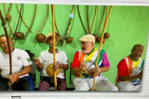 Berimbaus e Cantoria: Mestres Joãos. Jô - João Mendes Batista Barbosa Filho, Sabão - João Batista Lage Barbosa, Polêmico e Coroa - Mauro Delfino da Silva. Rua Luiz Basílio Castor, 259, Bairro Santa Luzia, Juiz de Fora, Minas Gerais/MG, Brasil. Registro de Capoeira Mestre Polêmico - Professor João Couto Teixeira. IMG_9641. 10,49 GB. 08h56. Sábado, 20 de Abril de 2024. HD 1080p. MOV. Universidade Livre de Estudos Culturais da Capoeira - Universidade da Capoeira - UNICAPOEIRA, Instituto de Educação Socioambiental - IESAMBI, Associação de Capoeira - ASCA e Grupo de Capoeira MEIA LUA - Fundado Terça-feira, 29 de Maio de 1962. Orquestra Harmônica de Berimbaus. Seja membro deste canal e ganhe benefícios: https://www.youtube.com/channel/UCE6HrA5Y_VZ4-hgw8FG13aw/join