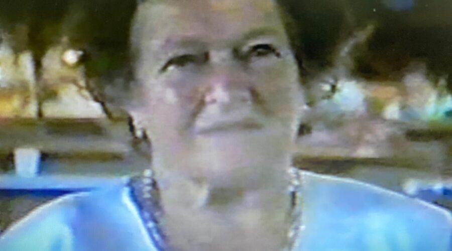Nona Rosina Maria Lazzarotto Ecker: Aniversário de 84 Anos. Centro de Tradições Gaúchas - CGT, São Lourenço do Oeste (Catanduva - Bracatinga), Santa Catarina/SC, Brasil. 4,40 GB. Domingo, 13 de Agosto de 1995. MOV. Universidade Livre de Estudos Culturais da Capoeira - Universidade da Capoeira - UNICAPOEIRA, Instituto de Educação Socioambiental - IESAMBI, Associação de Capoeira - ASCA e Grupo de Capoeira MEIA LUA - Fundado Terça-feira, 29 de Maio de 1962. Orquestra Harmônica de Berimbaus. http://universidadedacapoeira.com/ Seja membro deste canal e ganhe benefícios: https://www.youtube.com/channel/UCE6HrA5Y_VZ4-hgw8FG13aw/join PIX - polemico72@hotmail.com