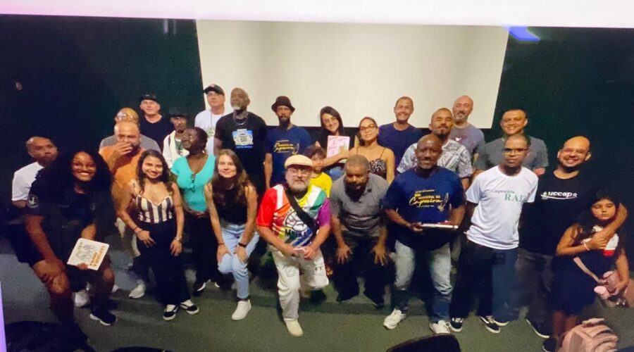 Instituto de Patrimônio Histórico e Artístico Nacional - IPHAN/Fundação Cultural Alfredo Ferreira Lage - FUNALFA/Empresa MR. Reunião para Organização de Comissões preparatórias de Objetivos e Metas de Salvaguarda no Município. Anfiteatro João Carriço, Avenida Barão do Rio Branco, Número 2234, CEP 36.015-510, Bairro Centro, Juiz de Fora, Minas Gerais/MG, Brasil. Registro de Capoeira Mestre Polêmico - Professor Doutor João Couto Teixeira. IMG_0467. 10,92 GB. 16h46. Quarta-feira, 12 de Fevereiro de 2025. HD 1080p. MOV. Universidade Livre de Estudos Culturais da Capoeira - Universidade da Capoeira - UNICAPOEIRA, Instituto de Educação Socioambiental - IESAMBI, Associação de Capoeira - ASCA e Grupo de Capoeira MEIA LUA - Fundado Terça-feira, 29 de Maio de 1962. Orquestra Harmônica de Berimbaus. http://universidadedacapoeira.com/ Seja membro deste canal e ganhe benefícios: https://www.youtube.com/channel/UCE6HrA5Y_VZ4-hgw8FG13aw/join PIX - polemico72@hotmail.com