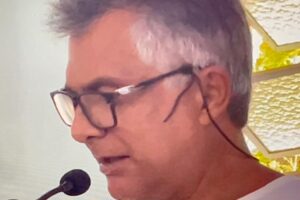 Celebração Eucarística: Padre Guanair da Silva Santos. Diácono Márcio Rosa dos Santos. Ministro Extraordinário da Sagrada Comunhão Alexander Azalim. Acolhida Ministro Extraordinário da Sagrada Comunhão Eduardo Boscaro Yung. Primeira Leitura Sebastião Rosa Leite Filho. Salmo 26 - O Senhor é Minha Luz e Salvação - Mestre Polêmico. Segunda Leitura Wanderley Tagliatte. Preces da Comunidade Ministro Extraordinário da Sagrada Comunhão Amaro Azevedo. Pastoral da Música Antônio Reis, Luiz Gajardo e Leonardo Torres. Igreja Nossa Senhora Mãe de Deus, Bairro Nossa Senhora de Lourdes, Juiz de Fora, Minas Gerais/MG, Brasil. Registro de Capoeira Mestre Polêmico - Professor Doutor João Couto Teixeira. IMG_0520. 7,74 GB. 08h00. Domingo, 16 de Março de 2025. HD 1080p. MOV. Universidade Livre de Estudos Culturais da Capoeira - Universidade da Capoeira - UNICAPOEIRA, Instituto de Educação Socioambiental - IESAMBI, Associação de Capoeira - ASCA e Grupo de Capoeira MEIA LUA - Fundado Terça-feira, 29 de Maio de 1962. http://universidadedacapoeira.com/ Seja membro deste canal e ganhe benefícios: https://www.youtube.com/channel/UCE6HrA5Y_VZ4-hgw8FG13aw/join PIX - polemico72@hotmail.com