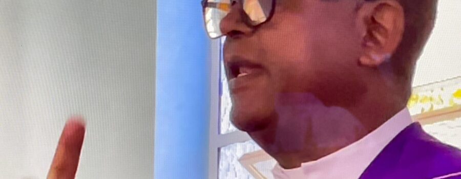 Celebração Eucarística: Padre Guanair da Silva Santos. Ministra Extraordinária da Sagrada Comunhão Ana Venâncio. Primeira Leitura Ministro Extraordinário da Sagrada Comunhão Paulo Roberto Pires. Salmo 50 - Ó Senhor não Desprezeis um Coração Arrependido. Igreja Nossa Senhora Mãe de Deus, Bairro Nossa Senhora de Lourdes, Juiz de Fora, Minas Gerais/MG, Brasil. Registro de Capoeira Mestre Polêmico - Professor Doutor João Couto Teixeira. IMG_0507. 4,44 GB. 08h00. Sexta-feira, 07 de Março de 2025. HD 1080p. MOV. Universidade Livre de Estudos Culturais da Capoeira - Universidade da Capoeira - UNICAPOEIRA, Instituto de Educação Socioambiental - IESAMBI, Associação de Capoeira - ASCA e Grupo de Capoeira MEIA LUA - Fundado Terça-feira, 29 de Maio de 1962. http://universidadedacapoeira.com/ Seja membro deste canal e ganhe benefícios: https://www.youtube.com/channel/UCE6HrA5Y_VZ4-hgw8FG13aw/join PIX - polemico72@hotmail.com