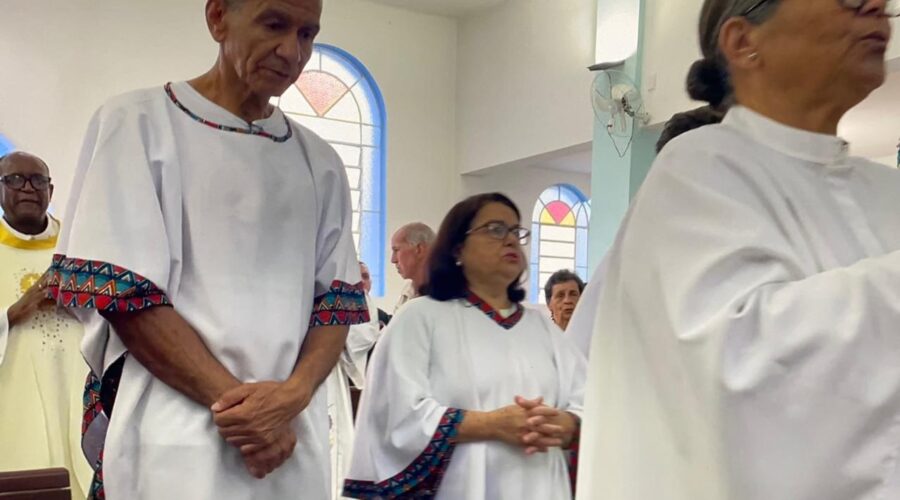 Celebração Eucarística - Padre Guanair da Silva Santos. Acolhida e Preces da Comunidade Ministra Extraordinária da Sagrada Comunhão Ana Venâncio. Salmo 29 - Eu Vos Exalto, Ó Senhor, Porque Vós me Livrastes - Sebastião Leite Rosa Filho. Pastoral da Música Antônio Reis, Isabel dos Santos Souza Borges, Dálvia da Silva Paula, Mestres Polêmico e Avatar de Gravatá - Giovanni Diomedson de Andrade e Leonardo Torres. Igreja Nossa Senhora Mãe de Deus, Bairro Nossa Senhora de Lourdes, Juiz de Fora, Minas Gerais/MG, Brasil. Registro de Capoeira Estrela Dalva - Artista Plástica e Cineasta Salete Libardoni. IMG_0556. 9,32 GB. 08h00. Domingo, 04 de Maio de 2025. HD 1080p. MOV. Universidade Livre de Estudos Culturais da Capoeira - Universidade da Capoeira - UNICAPOEIRA, Instituto de Educação Socioambiental - IESAMBI, Associação de Capoeira - ASCA e Grupo de Capoeira MEIA LUA - Fundado Terça-feira, 29 de Maio de 1962. http://universidadedacapoeira.com/ Seja membro deste canal e ganhe benefícios: https://www.youtube.com/channel/UCE6HrA5Y_VZ4-hgw8FG13aw/join PIX - polemico72@hotmail.com