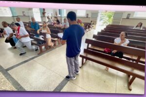 Terço dos Homens em Família: Leonardo Torres. Igreja Nossa Senhora Mãe de Deus, Bairro Nossa Senhora de Lourdes, Juiz de Fora, Minas Gerais/MG, Brasil. Registro de Capoeira Mestre Polêmico - Professor Doutor João Couto Teixeira. IMG_0533. 3,73 GB. 09h15. Domingo, 23 de Março de 2025. HD 1080p. MOV. Universidade Livre de Estudos Culturais da Capoeira - Universidade da Capoeira - UNICAPOEIRA, Instituto de Educação Socioambiental - IESAMBI, Associação de Capoeira - ASCA e Grupo de Capoeira MEIA LUA - Fundado Terça-feira, 29 de Maio de 1962. http://universidadedacapoeira.com/ Seja membro deste canal e ganhe benefícios: https://www.youtube.com/channel/UCE6HrA5Y_VZ4-hgw8FG13aw/join PIX - polemico72@hotmail.com