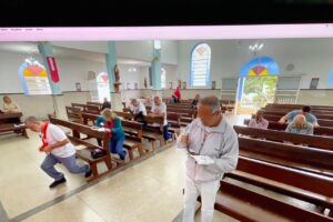 Terço dos Homens em Família: Coordenador Cláudio Luiz Farias. Igreja Nossa Senhora Mãe de Deus, Bairro Nossa Senhora de Lourdes, Juiz de Fora, Minas Gerais/MG, Brasil. Registro de Capoeira Estrela Dalva - Artista Plástica e Cineasta Salete Libardoni. IMG_0623. 3,8 GB. 08h05. Domingo, 08 de Junho de 2025. HD 1080p. MOV. Universidade Livre de Estudos Culturais da Capoeira - Universidade da Capoeira - UNICAPOEIRA, Instituto de Educação Socioambiental - IESAMBI, Associação de Capoeira - ASCA e Grupo de Capoeira MEIA LUA - Fundado Terça-feira, 29 de Maio de 1962. http://universidadedacapoeira.com/ Seja membro deste canal e ganhe benefícios: https://www.youtube.com/channel/UCE6HrA5Y_VZ4-hgw8FG13aw/join PIX - polemico72@hotmail.com