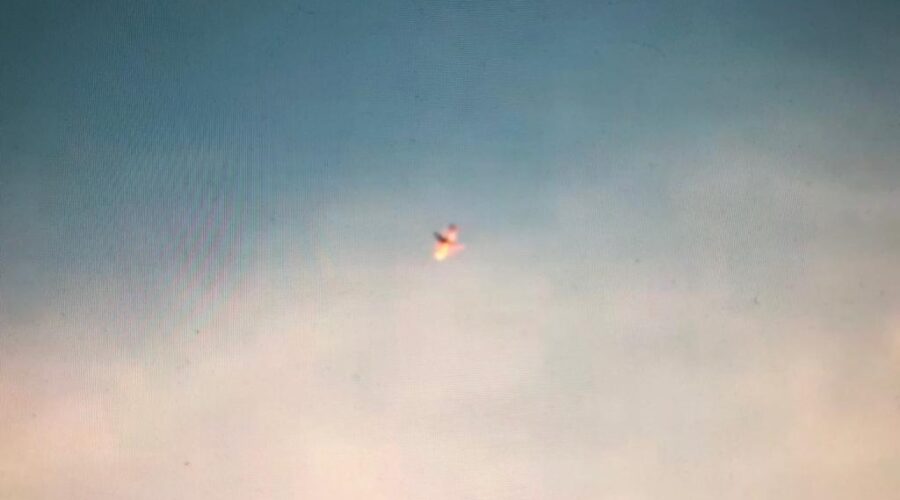 Avião: Sobrevoo. Chácara Pau D'Óleo. Residencial Café Planalto, Sobradinho, Distrito Federal/DF, Brasil. Registro de Capoeira Mestre Polêmico - Professor João Couto Teixeira. IMG_3770. 17,5 MB. 17h56. 14 de julho de 2015.