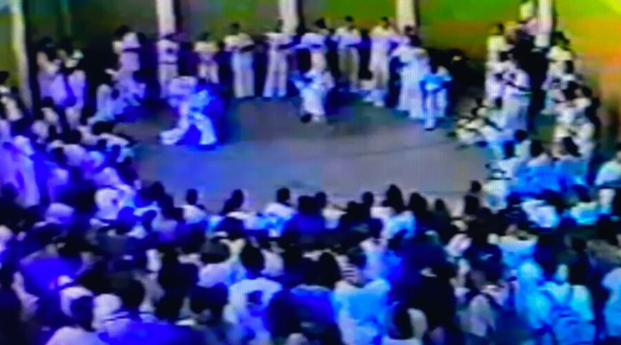 Encontro Nacional de Professores e Mestres da Arte Capoeira Ginga Brasil: Capoeira Professor Galo. 8,08 GB. Recife, Pernambuco/PE, Domingo, 19 de Novembro de 1995. Acervo Capoeira Mestre Adelmo Pereira Lima. Registro Capoeira Mestre Polêmico - Professor João Couto Teixeira. HD 1080p.