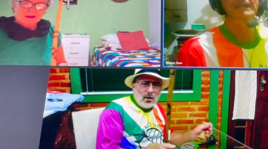 Orquestra Harmônica de Berimbaus: Universidade Livre de Estudos Culturais da Capoeira - Universidade da Capoeira - UNICAPOEIRA, Grupo de Capoeira Meia Lua - Fundado em 29 de Maio de 1962 e Instituto de Educação Socioambiental - IESAMBI. Bella - Maria Isabel Melotti Xibler e Peter Faluhelyi. Sala de Entrar, Tigüera 360, Juiz de Fora, Minas Gerais/MG, Brasil. Registro de Capoeira Mestre Polêmico - Professor João Couto Teixeira. IMG_8848. 5,08 GB. 19h08. Quinta-feira, 17 de junho de 2021. HD 1080p.