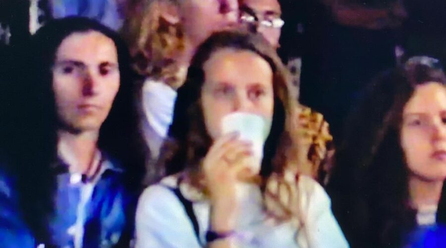 Inauguração: Primeira Semana de Arte, Cultura e Meio Ambiente - I SACMA. Universidade Livre de Estudos Culturais da Capoeira - Universidade da Capoeira - UNICAPOEIRA e Instituto de Educação Socioambiental - IESAMBI. Esperanto, Repteis, Odontologia, Epidemiologia, Deputada Federal Eurides Brito da Silva, Música, Pantomima, Som, Criminalística, Curso de Comunicação, Deputada Distrital Lúcia Helena de Carvalho, Zoonoses - Teatro de Fantoches do Instituto de Saúde - IS, Sexo e Religiosidade, Organização Musical, Profissão Professor, Barbante Cheiroso - Educação Ambiental, Medicina Animal - Jardim Zoológico. Centro de Ensino Médio Elefante Branco - CEMEB, Sindicato dos Professores - SINPRO, Setor de Provimento e Produção - SEPRO, Núcleo de Teleeducação - NUTEL, Centro de Recursos Tecnológicos - CRT, Secretaria de Estado de Educação - SEE, Brasília, Distrito Federal/DF, Brasil. Registros de Professora Mara - Português, José Luiz Gonçalves, Capoeira Mestre Polêmico - Professor João Couto Teixeira, Professor Peter Faluhelyi e Professor Gustavo Dourado. 14,03 GB. Terça-feira, 05 a 07 de Outubro de 1993. HD 1080p.