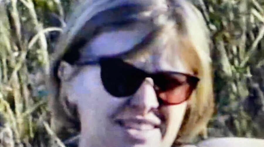 Cachoeira do Colorado: Quebrada dos Deuses. Salete Libardoni. Sobradinho, Distrito Federal/DF, Brasil. Registro de Capoeira Mestre Polêmico - Professor João Couto Teixeira. 1,2 GB. Quarta-feira, 28 de Maio de 1997.