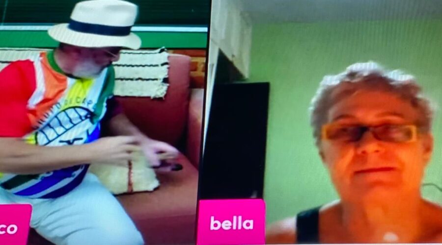 Orquestra Harmônica de Berimbaus: Universidade Livre de Estudos Culturais da Capoeira - Universidade da Capoeira - UNICAPOEIRA, Grupo de Capoeira Meia Lua - Fundado em 29 de maio de 1962 e Instituto de Educação Socioambiental - IESAMBI. Berimbau Solo - Mestre Polêmico. Bella - Maria Izabel Melotti Xible. Sala de Entrar, Tigüera 360, Juiz de Fora, Minas Gerais/MG, Brasil. Registro de Capoeira Mestre Polêmico - Professor João Couto Teixeira. IMG_6143. 1,06 GB. 19h34. Quinta-feira, 02 de Dezembro de 2021.