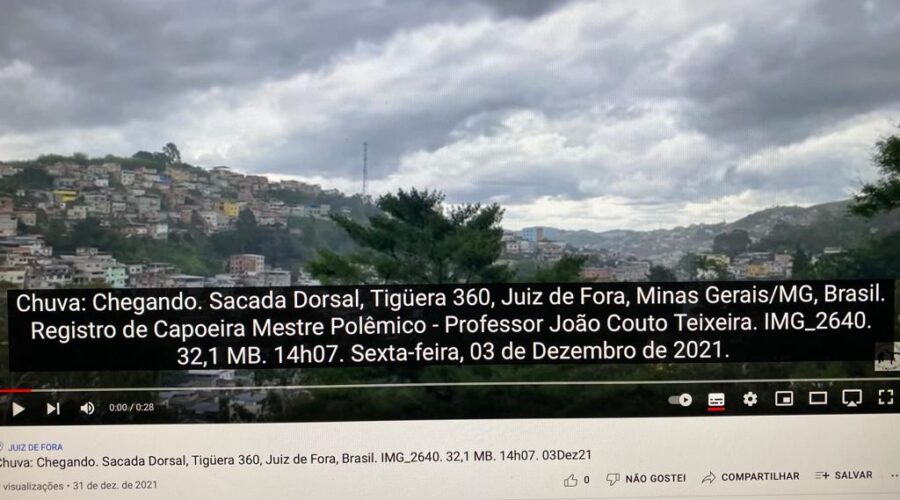 Chuva: Chegando. Sacada Dorsal, Tigüera 360, Juiz de Fora, Minas Gerais/MG, Brasil. Registro de Capoeira Mestre Polêmico - Professor João Couto Teixeira. IMG_2640. 32,1 MB. 14h07. Sexta-feira, 03 de Dezembro de 2021.
