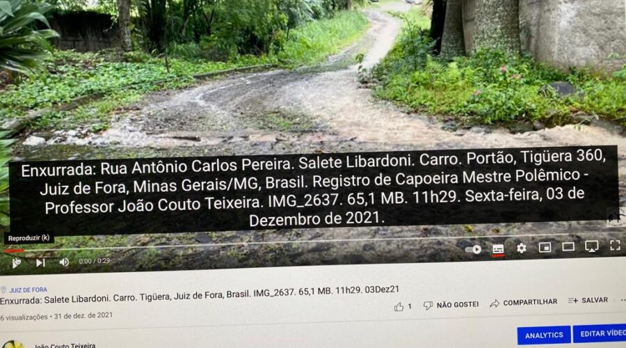 Enxurrada: Rua Antônio Carlos Pereira. Salete Libardoni. Carro. Portão, Tigüera 360, Juiz de Fora, Minas Gerais/MG, Brasil. Registro de Capoeira Mestre Polêmico - Professor João Couto Teixeira. IMG_2637. 65,1 MB. 11h29. Sexta-feira, 03 de Dezembro de 2021.