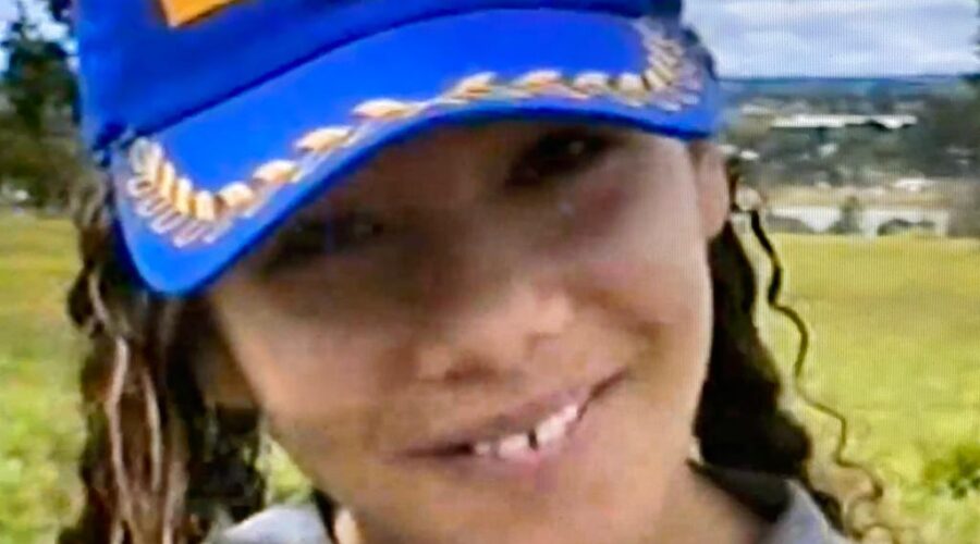 Projeto Margem: Aula de Campo Avançado. Professor Peter Faluhelyi. Centro de Ensino Médio Setor Leste - CEMSL, Secretaria de Estado de Educação - SEE, Brasília, Distrito Federal/DF, Brasil. Registro de Capoeiras Mestre Polêmico - Professor João Couto Teixeira. 1,62 GB. 13h13. Terça-feira, 04 de Maio de 1999.