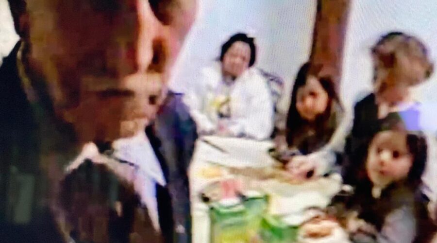 Universidade Livre de Estudos Culturais da Capoeira - Universidade da Capoeira - UNICAPOEIRA, Instituto de Educação Socioambiental - IESAMBI, Grupo de Capoeira Meia Lua - Fundado em 29 de Maio de 1962 e Associação de Capoeira - ASCA. Aniversário. Mestre Dom Ivan Zacarias Guimarães Gobbo. Condomínio Lago Azul, Sobradinho, Distrito Federal/DF, Brasil. Registro de Capoeira Dom Ivan Zacarias Guimarães Gobbo. 1,21 GB. Sábado, 05 de Junho de 2004. HD 1080p.