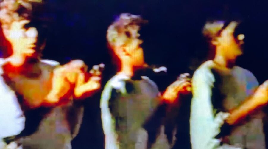 Universidade Livre de Estudos Culturais da Capoeira - Universidade da Capoeira - UNICAPOEIRA, Instituto de Educação Socioambiental - IESAMBI, Grupo de Capoeira na Escola Meia Lua - Fundado em 29 de Maio de 1962 e Associação de Capoeira - ASCA. Capoeira Mestre Polêmico - Mestres Bom Menino - Aluizio de Melo Cavalcanti Júnior, André Teixeira Alves, Onça - Fábio Moreira, Professora Colibri - Waleska, Graduad@s Leandro Campos e Sônia. Centro de Ensino Médio Asa Norte - CEMAN, Secretaria de Estado de Educação - SEE, Brasília, Distrito Federal/DF, Brasil. Registros de Capoeira Mestre Polêmico - Professor João Couto Teixeira e TV N. 585,1 MB. Sábado, 29 de Janeiro de 2022. HD 1080p.