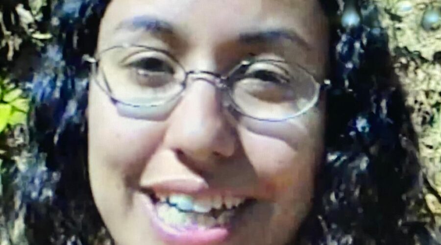 Universidade Livre de Estudos Culturais da Capoeira - Universidade da Capoeira - UNICAPOEIRA e Grupo de Capoeira Meia Lua - Fundado em 29 de Maio de 1962: Instituto de Educação Socioambiental - IESAMBI. Capoeira Mestr@s Polêmico - Professor João Couto Teixeira, Doutor Peter Faluhelyi, Laura Cavalieri Bisio e Bella - Maria Isabel Melotti Xible. Brasília, Distrito Federal/DF, Brasil. Registros de Capoeira Mestre Polêmico - Professor João Couto Teixeira e Canal E - Secretaria de Estado de Educação - SEE. 2,21 GB. 12h37. Terça-feira, 17 de Fevereiro de 1998 - Domingo, 17 de Março de 2002. HD 1080p.