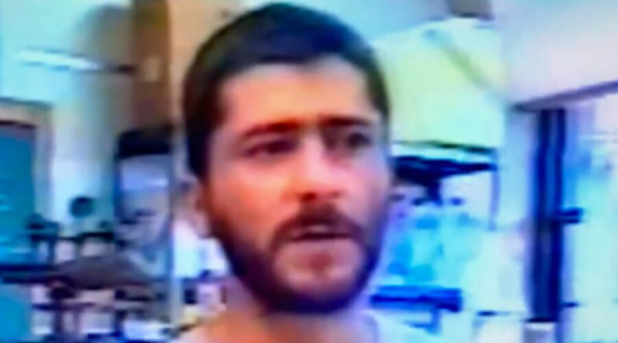 Universidade Livre de Estudos Culturais da Capoeira - Universidade da Capoeira - UNICAPOEIRA, Instituto de Educação Socioambiental - IESAMBI e Grupo de Capoeira Meia Lua - Fundado em 29 de Maio de 1962. Projeto Margem. Instituto de Saúde. Professor Iroshi, Mestre Polêmico - Professor João Couto Teixeira, Doutor@s Peter Faluhelyi e Eloísa Caldas - Pesquisadora em Química. Centro de Ensino Médio Setor Leste - CEMSL, Núcleo de Teleeducação - NUTEL, Setor de Provimento e Produção - SEPPRO, Centro de Recursos Tecnológicos - CRT, Secretaria de Estado de Educação - SEE, Brasília, Distrito Federal/DF, Brasil. Registros de Capoeira Mestre Polêmico - Professor João Couto Teixeira e Canal E. 692,9 MB. Sábado, 05 de Junho de 2004. HD 1080p.