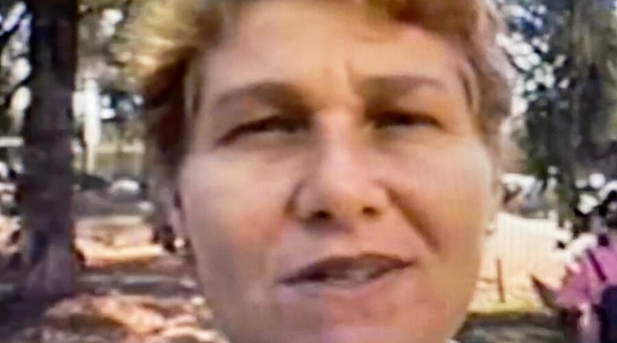 Universidade Livre de Estudos Culturais da Capoeira - Universidade da Capoeira - UNICAPOEIRA, Instituto de Educação Socioambiental - IESAMBI, Associação de Capoeira - ASCA e Grupo de Capoeira Meia Lua - Fundado em 29 de Maio de 1962. Campo Avançado. Criação do Parque Ecológico Asa Sul. Projeto Margem. Deputado Distrital Chico Leite, Mestres Polêmico - Professor João Couto Teixeira, Doutor Peter Faluhelyi, Bella - Maria Isabel Melotti Xible e Laura Cavalieri Bisio. Centro de Ensino Médio Setor Leste - CEMSL, Secretaria de Estado de Educação - SEE, Brasília, Distrito Federal/DF, Brasil. Registro de Capoeira Mestre Polêmico - Professor João Couto Teixeira. 4,04 GB. Quarta-feira, 10 de Setembro de 2003. HD 1080p.