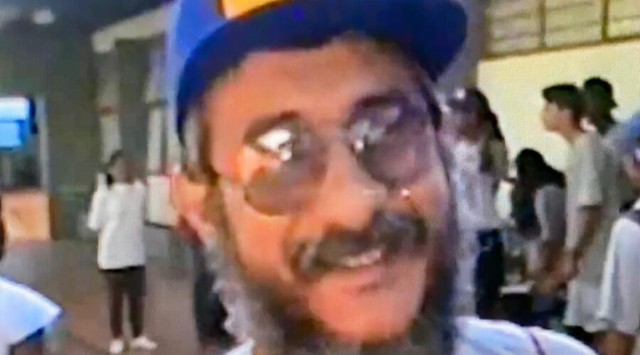 Universidade Livre de Estudos Culturais da Capoeira - Universidade da Capoeira - UNICAPOEIRA, Instituto de Educação Socioambiental - IESAMBI, Grupo de Capoeira Meia Lua - Fundado em 29 de Maio de 1962 e Associação de Capoeira - ASCA. Primeira Navegada em Defesa do Lago Paranoá. Projeto Margem. Governador Rodrigo Sobral Rollemberg, Professores Mozart Cesário Filho, Jamir Batista Silva, Doutor Peter Faluhelyi, Mestre Polêmico - Professor João Couto Teixeira, Cândida, Adonias Maloso, Murilo Lobo. Centro de Ensino Médio Setor Leste - CEMSL, Núcleo de Teleeducação - NUTEL, Setor de Provimento e Produção - SEPPRO, Centro de Recursos Tecnológicos - CRT, Secretaria de Estado de Educação - SEE, Brasília, Distrito Federal/DF, Brasil. Registros de Capoeira Mestre Polêmico - Professor João Couto Teixeira e Euro. 13,2 GB. Sexta-feira, 10 de Outubro de 1997. HD 1080p.