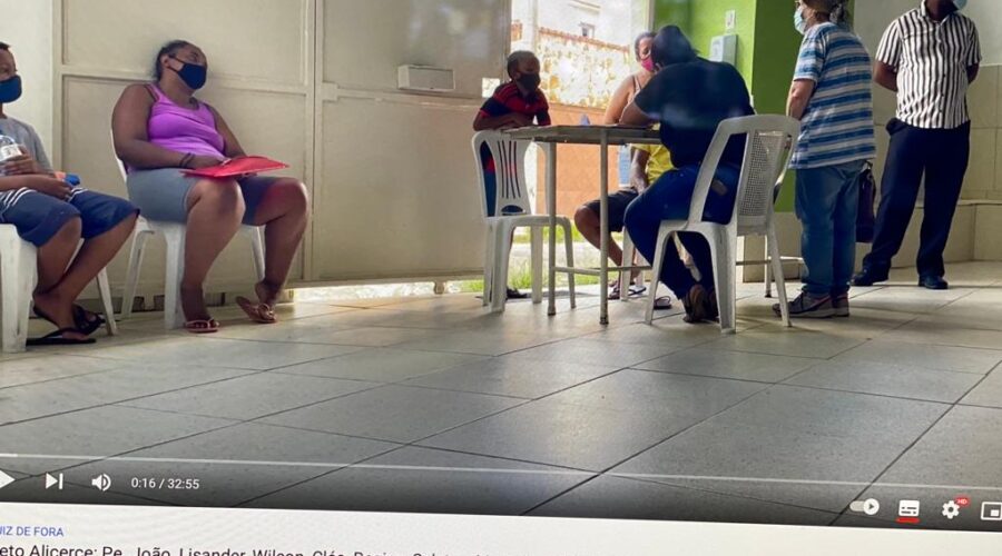 Universidade Livre de Estudos Culturais da Capoeira - Universidade da Capoeira - UNICAPOEIRA, Instituto de Educação Socioambiental - IESAMBI, Grupo de Capoeira Meia Lua - Fundado em 29 de Maio de 1962 e Associação de Capoeira - ASCA. Projeto Alicerce. Décima Primeira Reunião. Padre João Francisco Batista da Silva, Lisander Augusto Maciel Stumpf, Wilson Milagre, Cleucimar de Souza e Silva, Regina, Marcella Farinazzo, Salete Libardoni e Mestre Polêmico - Professor João Couto Teixeira. Sociedade São Vicente de Paulo, Conferência Nossa Senhora do Carmo, Forania Nossa Senhora Mãe de Deus, Conjunto JK, Bairro Nossa Senhora de Lourdes, Juiz de Fora, Minas Gerais/MG, Brasil. Registro de Capoeira Mestre Polêmico - Professor João Couto Teixeira. IMG_3953/4. 3,74 GB. 14h06. Quinta-feira, 31 de Março de 2022. HD 1080p. 011.