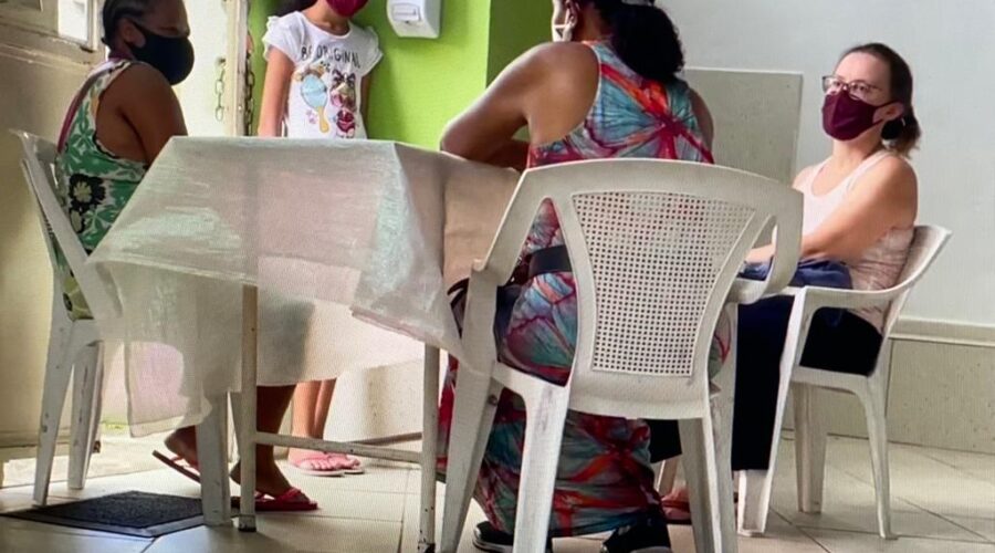 Universidade Livre de Estudos Culturais da Capoeira - Universidade da Capoeira - UNICAPOEIRA, Instituto de Educação Socioambiental - IESAMBI, Grupo de Capoeira Meia Lua - Fundado em 29 de Maio de 1962 e Associação de Capoeira - ASCA. Projeto Alicerce. Nona Reunião. Padre João Francisco Batista da Silva, Lisander Augusto Maciel Stumpf, Wilson Milagre, Cleucimar de Souza e Silva, Regina, Marcella Farinazzo, Salete Libardoni e Mestre Polêmico - Professor João Couto Teixeira. Sociedade São Vicente de Paulo, Conferência Nossa Senhora do Carmo, Forania Nossa Senhora Mãe de Deus, Conjunto JK, Bairro Nossa Senhora de Lourdes, Juiz de Fora, Minas Gerais/MG, Brasil. Registro de Capoeira Mestre Polêmico - Professor João Couto Teixeira. IMG_3913. 10,58 GB. 14h20. Terça-feira, 29 de Março de 2022. HD 1080p. 010.