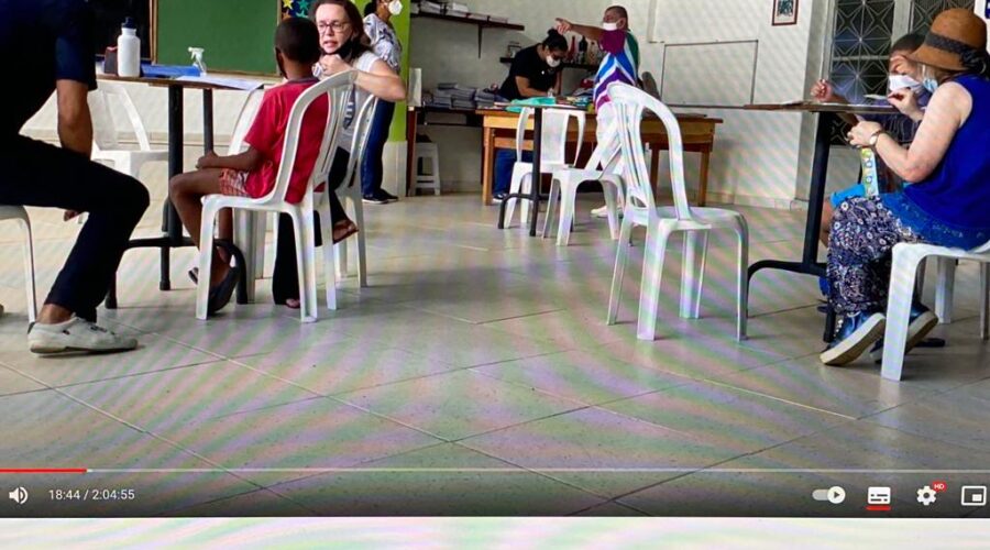 Universidade Livre de Estudos Culturais da Capoeira - Universidade da Capoeira - UNICAPOEIRA, Instituto de Educação Socioambiental - IESAMBI, Grupo de Capoeira Meia Lua - Fundado em 29 de Maio de 1962 e Associação de Capoeira - ASCA. Projeto Alicerce. Décima Terceira Reunião. Padre João Francisco Batista da Silva, Lisander Augusto Maciel Stumpf, Wilson Milagre, Cleucimar de Souza e Silva, Regina, Solange, Marcella Farinazzo, Salete Libardoni e Mestre Polêmico - Professor João Couto Teixeira. Comunidade São Vicente de Paulo, Conferência Nossa Senhora do Carmo, Forania Nossa Senhora Mãe de Deus, Conjunto JK, Bairro Nossa Senhora de Lourdes, Juiz de Fora, Minas Gerais/MG, Brasil. Registro de Capoeira Mestre Polêmico - Professor João Couto Teixeira. IMG_4018. 14,18 GB. 13h51. Terça-feira, 05 de Abril de 2022. HD 1080p. 013.