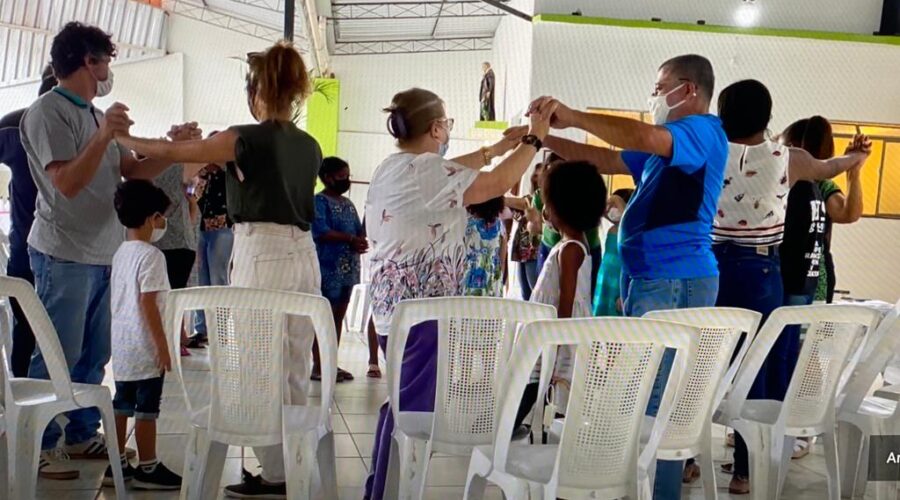 Universidade Livre de Estudos Culturais da Capoeira - Universidade da Capoeira - UNICAPOEIRA, Instituto de Educação Socioambiental - IESAMBI, Grupo de Capoeira Meia Lua - Fundado em 29 de Maio de 1962 e Associação de Capoeira - ASCA. Curso Preparatório. Batismo. Comunidade São Vicente de Paulo, Conferência Nossa Senhora do Carmo, Forania Nossa Senhora Mãe de Deus, Conjunto JK, Bairro Nossa Senhora de Lourdes, Juiz de Fora, Minas Gerais/MG, Brasil. Registro de Capoeira Mestre Polêmico - Professor João Couto Teixeira. IMG_4053. 17,83 GB. 14h06. Sábado, 09 de Abril de 2022. HD 1080.