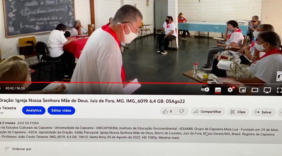 Universidade Livre de Estudos Culturais da Capoeira - Universidade da Capoeira - UNICAPOEIRA, Instituto de Educação Socioambiental - IESAMBI, Grupo de Capoeira Meia Lua - Fundado em 29 de Maio de 1962 e Associação de Capoeira - ASCA. Apostolado da Oração. Salão Paroquial. Igreja Nossa Senhora Mãe de Deus, Bairro de Lourdes, Juiz de Fora, Minas Gerais/MG, Brasil. Registro de Capoeira Mestre Polêmico - Professor João Couto Teixeira. IMG_6019. 6,4 GB. 16h10. Sexta-feira, 05 de Agosto de 2022. HD 1080p.