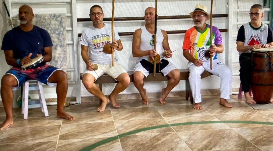 Universidade Livre de Estudos Culturais da Capoeira - Universidade da Capoeira - UNICAPOEIRA, Instituto de Educação Socioambiental - IESAMBI, Grupo de Capoeira Meia Lua na Escola - Fundado em 29 de Maio de 1962 e Associação de Capoeira - ASCA. Grupo Movimentos - 40 Anos. Mestre Fábio Parada. Roda no Sítio. Itanhaém, São Paulo/SP, Brasil. Registro de Capoeira Mestre Polêmico - Professor João Couto Teixeira. IMG_6901. 2,76 GB. 17h04. Sábado, 22 de Outubro de 2022. #CapoeiraMestreFabioParada #CapoeiraMestreEduardoStorti #CapoeiraMestreNiltonRibasMartinsJunior #CapoeiraMestreMarceloCunha #CapoeiraMestreMarcioSantos #CapoeiraMestreEliasFonseca #CapoeiraMestreBolhaMarceloAlmeida #CapoeiraMestreBistecaJoséLuizDaConceiçãoFrancisco #CapoeiraMestreGogoDeOuroRogerioFonseca #CapoeiraMestreJeffersonGomesNogueira #CapoeiraMestreFlexaRenatoPereiraGonçalves #CapoeiraMestreChinaEdmilsonSilva #CapoeiraMeestreBomSorrisoAndre #CapoeiraMestreGiloÂngeloFornazier #CapoeiraMestreCesarAugustoBarrosDosSantos #CapoeiraMestreAlexsandroDeRezendeCarvalho