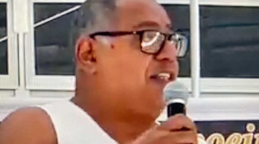 Universidade Livre de Estudos Culturais da Capoeira - Universidade da Capoeira - UNICAPOEIRA, Instituto de Educação Socioambiental - IESAMBI, Grupo de Capoeira Meia Lua na Escola - Fundado em 29 de Maio de 1962 e Associação de Capoeira - ASCA. Mestre Gogó de Ouro - Rogério Fonseca. Itanhaém, São Paulo/SP, Brasil. Registro de Capoeira Mestre Polêmico - Professor João Couto Teixeira. IMG_6898. 3,21 GB. 14h15. Sábado, 22 de Outubro de 2022. #CapoeiraMestreFabioParada #CapoeiraMestreEduardoStorti #CapoeiraMestreNiltonRibasMartinsJunior #CapoeiraMestreMarceloCunha #CapoeiraMestreMarcioSantos #CapoeiraMestreEliasFonseca #CapoeiraMestreBolhaMarceloAlmeida #CapoeiraMestreBistecaJoséLuizDaConceiçãoFrancisco #CapoeiraMestreGogoDeOuroRogerioFonseca #CapoeiraMestreJeffersonGomesNogueira #CapoeiraMestreFlexaRenatoPereiraGonçalves #CapoeiraMestreChinaEdmilsonSilva #CapoeiraMeestreBomSorrisoAndre #CapoeiraMestreGiloÂngeloFornazier #CapoeiraMestreCesarAugustoBarrosDosSantos #capoeiramestrealexsandroderezendecarvalho