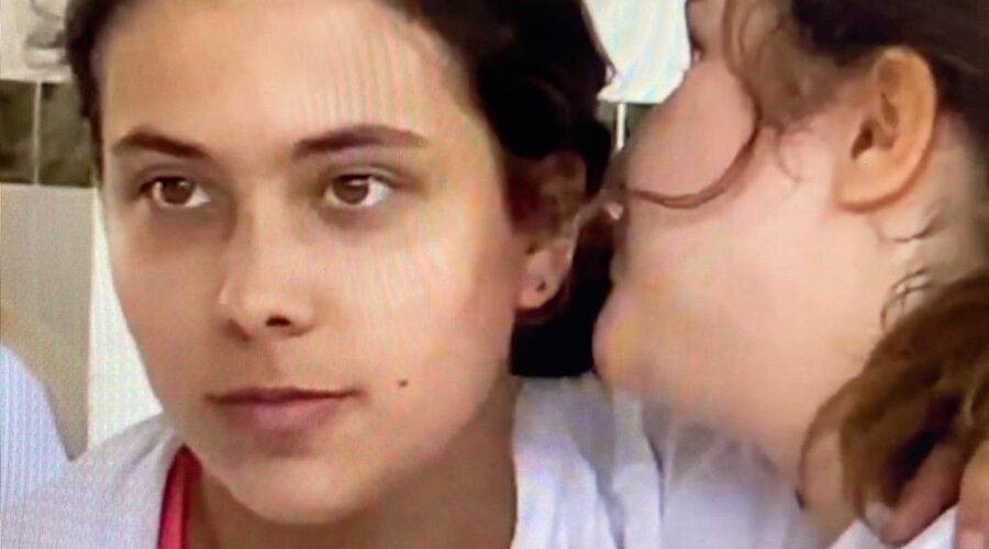 Universidade Livre de Estudos Culturais da Capoeira - Universidade da Capoeira - UNICAPOEIRA, Instituto de Educação Socioambiental - IESAMBI, Grupo de Capoeira Meia Lua na Escola - Fundado em 29 de Maio de 1962 e Associação de Capoeira - ASCA. Mestre Nilton Ribas Martins Júnior. Primeiro Momento Proximal. Itanhaém, São Paulo/SP, Brasil. Registro de Capoeira Mestre Polêmico - Professor João Couto Teixeira. IMG_9022. 4,93 GB. 09h40. Sábado, 22 de Outubro de 2022. #CapoeiraMestreFabioParada #CapoeiraMestreEduardoStorti #CapoeiraMestreNiltonRibasMartinsJunior #CapoeiraMestreMarceloCunha #CapoeiraMestreMarcioSantos #CapoeiraMestreEliasFonseca #CapoeiraMestreBolhaMarceloAlmeida #CapoeiraMestreBistecaJoséLuizDaConceiçãoFrancisco #CapoeiraMestreGogoDeOuroRogerioFonseca #CapoeiraMestreJeffersonGomesNogueira #CapoeiraMestreFlexaRenatoPereiraGonçalves #CapoeiraMestreChinaEdmilsonSilva #CapoeiraMeestreBomSorrisoAndre #CapoeiraMestreGiloÂngeloFornazier #CapoeiraMestreCesarAugustoBarrosDosSantos #capoeiramestrealexsandroderezendecarvalho