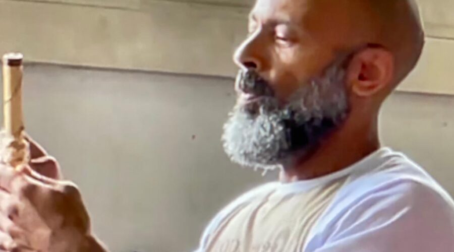 Universidade Livre de Estudos Culturais da Capoeira - Universidade da Capoeira - UNICAPOEIRA, Associação de Capoeira - ASCA, Instituto de Educação Socioambiental - IESAMBI e Grupo de Capoeira Meia Lua - Fundado em 29 de Maio de 1962. Mestre Cuité - Gláucio Anacleto de Almeida e Amigos. Espaço Cultural Dnar Rocha, Rua Mariano Procópio, 973, Bairro Jardim Glória, Juiz de Fora, Minas Gerais/MG, Brasil. Registro de Capoeira Mestre Polêmico - Professor João Couto Teixeira. IMG_7469/0385. 30,51 GB. 14h57/18h12. Sábado, 03 de Dezembro de 2022. HD 1080p.