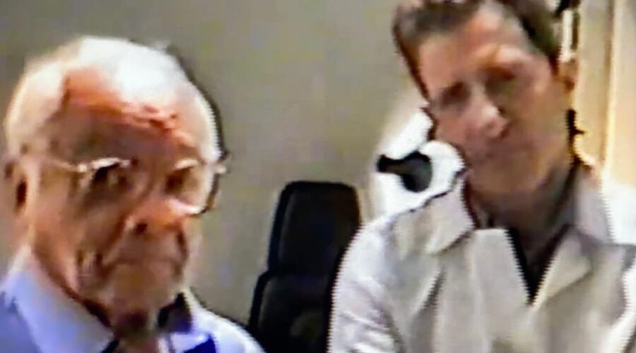 Universidade Livre de Estudos Culturais da Capoeira - Universidade da Capoeira - UNICAPOEIRA, Instituto de Educação Socioambiental - IESAMBI e Associação de Capoeira - ASCA. Mestres Onça Tigre - Doutor Milton Freire de Carvalho, Dom Ivan Zacarias Guimarães Gobbo, Doutor José Reinaldo Vieira e Polêmico - Professor João Couto Teixeira. Brasília, Distrito Federal/DF, Brasil. Sábado, 02 de março de 2002.