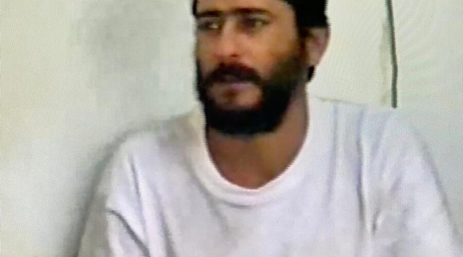 Universidade Livre de Estudos Culturais da Capoeira - Universidade da Capoeira - UNICAPOEIRA, Instituto de Educação Socioambiental - IESAMBI, Associação de Capoeira - ASCA e Grupo de Capoeira MEIA LUA - Fundado em 29 de Maio de 1962. Curso de Árbitro. Federação de Capoeira do Distrito Federal - FCDF. Brasília. Registros de Mestres Polêmico - Professor João Couto Teixeira, Doutor Peter Faluhelyi e Lua Bonita - Ana Cláudia Sousa Vieira. Sábado, 20 de Junho de 1998.