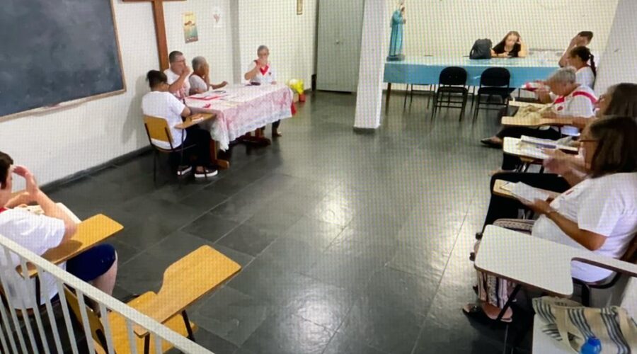 Apostolado da Oração. Reunião. Salão Paroquial. Igreja Nossa Senhora Mãe de Deus, Bairro Nossa Senhora de Lourdes, Juiz de Fora, Minas Gerais/MG, Brasil. Registro de Capoeira Mestre Polêmico - Professor João Couto Teixeira. IMG_7991. 5,48 GB. 16h00. Sexta-feira, 03 de Março de 2023. HD 1080p. Universidade Livre de Estudos Culturais da Capoeira - Universidade da Capoeira - UNICAPOEIRA, Instituto de Educação Socioambiental - IESAMBI, Associação de Capoeira - ASCA e Grupo de Capoeira MEIA LUA - Fundado na Terça-feira, 29 de Maio de 1962.