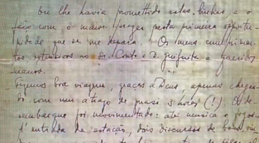 Cartas de Mozart Geraldo Teixeira à Noiva Célia Couto Teixeira, de 1936 a 1939, ao Som de Mestres Angoleiro, Danadinho - Cláudio José Pinheiro Villar de Queiroz, Polêmico - Professor João Couto Teixeira, Alexandre José Ribeiro de Amorim, Can Can - Alexandre Juan Rabelo, Kiko, Jóvirson José Milagres e Patrícia Amorim. Kim Assis - Flauta G e Pios, Xico - Francisco Couto Teixeira - Pandeiro e Percussão, Estêvão Couto Teixeira - Flauta C, Henrique Couto Teixeira - Congas, Mestre Coroa - Mauro Delfino da Silva - Afoxé, Cacá - Maria do Carmo Teixeira Ferrari - Coco, David Teixeira Irsigler - Reco-reco, Flávia Lima - Pandeiro, Kiko - Ricardo Resende Ladeira - Gravação e Mixagem. Sala de Entrar, Tigüéra 360, Juiz de Fora, Minas Gerais/MG, Brasil. Registro de Capoeira Mestre Polêmico - Professor João Couto Teixeira. IMG_8172. 3,12 GB. 16h24. Sexta-feira, 17 de Março de 2023. HD 1080p. Universidade Livre de Estudos Culturais da Capoeira - Universidade da Capoeira - UNICAPOEIRA, Instituto de Educação Socioambiental - IESAMBI, Associação de Capoeira - ASCA e Grupo de Capoeira MEIA LUA - Fundado na Terça-feira, 29 de Maio de 1962.
