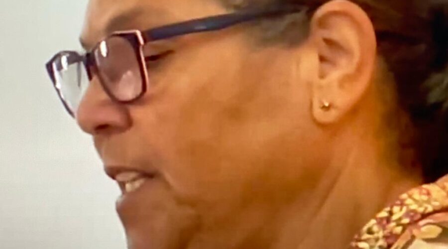 Celebração Eucarística - Domingo de Páscoa. Padre João Francisco Batista da Silva. Ministro Extraordinário da Sagrada Comunhão Amaro Azevedo. Igreja Nossa Senhora Mãe de Deus, Bairro Nossa Senhora de Lourdes, Juiz de Fora, Minas Gerais/MG, Brasil. Registro de Capoeira Mestre Polêmico - Professor João Couto Teixeira. IMG_8337. 7,66 GB. 08h00. Domingo, 09 de Abril de 2023. HD 1080p. Universidade Livre de Estudos Culturais da Capoeira - Universidade da Capoeira - UNICAPOEIRA, Instituto de Educação Socioambiental - IESAMBI, Associação de Capoeira - ASCA e Grupo de Capoeira MEIA LUA - Fundado Terça-feira, 29 de Maio de 1962.