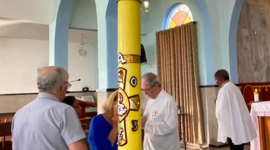 Celebração da Palavra. Ministro Extraordinário da Sagrada Comunhão Paulo Roberto Pires. Igreja Nossa Senhora Mãe de Deus, Bairro Nossa Senhora de Lourdes, Juiz de Fora, Minas Gerais/MG, Brasil. Registro de Capoeira Mestre Polêmico - Professor João Couto Teixeira. IMG_8351. 4,31 GB. 07h00. Sexta-feira, 14 de Abril de 2023. HD 1080p. Universidade Livre de Estudos Culturais da Capoeira - Universidade da Capoeira - UNICAPOEIRA, Instituto de Educação Socioambiental - IESAMBI, Associação de Capoeira - ASCA e Grupo de Capoeira MEIA LUA - Fundado Terça-feira, 29 de Maio de 1962.