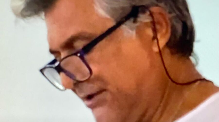 Celebração Eucarístico. Padre João Francisco Batista da Silva. Ministr@s Extraordinári@s da Sagrada Comunhão Ana Maria e Antônio Reis. Leituras Wanderley Tagliatte e Cláudio, Salmo 117 - Dai Graças ao Senhor Porque Ele é Bom. Eterna é a Sua Misericórdia - Mestre Polêmico. Música Luiz Gajardo. Igreja Nossa Senhora Mãe de Deus, Bairro Nossa Senhora de Lourdes, Juiz de Fora, Minas Gerais/MG, Brasil. Registro de Capoeira Mestre Polêmico - Professor João Couto Teixeira. IMG_6905. 7,69 GB. 08h00. Domingo, 16 de Abril de 2023. HD 1080p. Universidade Livre de Estudos Culturais da Capoeira - Universidade da Capoeira - UNICAPOEIRA, Instituto de Educação Socioambiental - IESAMBI, Associação de Capoeira - ASCA e Grupo de Capoeira MEIA LUA - Fundado Terça-feira, 29 de Maio de 1962.