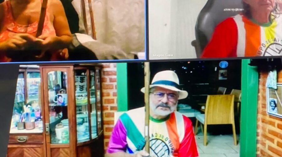 Orquestra Harmônica de Berimbaus. Cantigas e Toques Dobrados de Amazonas, Iúnas Verdadeira e Mandingueira, Maculelê, Santa Maria, Cavalaria, Banguela e Idalina, Segundo Ensinamentos dos Mestres Reynaldo Teixeira Alves e Marco Aurélio de Moraes Barros, Adaptados por Mestr@s Polêmico, Laura Cavalieri Bisio e Mandingueiro - Peter Faluhelyi. Sala de Entrar, Tigüéra 360, Juiz de Fora, Minas Gerais/MG, Brasil. Registro de Capoeira Mestre Polêmico - Professor João Couto Teixeira. IMG_8126. 3,81 GB. 19h30. Quinta-feira, 09 de Março de 2023. HD 1080p. Universidade Livre de Estudos Culturais da Capoeira - Universidade da Capoeira - UNICAPOEIRA, Instituto de Educação Socioambiental - IESAMBI, Associação de Capoeira - ASCA e Grupo de Capoeira MEIA LUA - Fundado na Terça-feira, 29 de Maio de 1962.