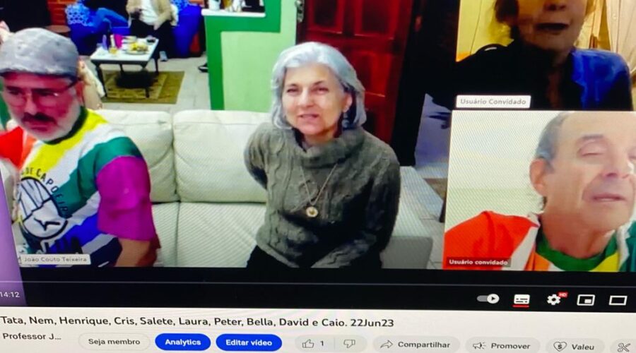 Aniversário de Mestre Polêmico. Presença de Tata - Maria Célia Couto Teixeira, Neném - Ana Maria Couto Teixeira, Henrique Couto Teixeira, Maria Cristina Ferreira Couto, Salete Libardoni, David Teixeira Irsigler, Laura Maria Moraes Moreira, Caio de Souza Irsigler e Músicos da Orquestra Harmônica de Berimbaus - Mestre@s Laura Cavalieri Bisio, Mandingueiro - Peter Faluhelyi e Bella - Maria Isabel Melotti Xible. Sala de Entrar, Tigüéra 360, Juiz de Fora, Minas Gerais/MG, Brasil. Registro de Capoeira Mestre Polêmico - Professor João Couto Teixeira. IMG_8781. 1,61 GB. 18h11. Quinta-feira, 22 de Junho de 2023. HD 1080p. Universidade Livre de Estudos Culturais da Capoeira - Universidade da Capoeira - UNICAPOEIRA, Instituto de Educação Socioambiental - IESAMBI, Associação de Capoeira - ASCA e Grupo de Capoeira MEIA LUA - FundadoTerça-feira, 29 de Maio de 1962. Seja membro deste canal e ganhe benefícios: https://www.youtube.com/channel/UCE6HrA5Y_VZ4-hgw8FG13aw/join