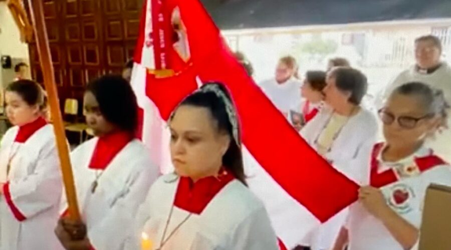 Celebração Eucarística. Apóstol@s da Oração. Padre Antônio Camilo de Paiva. Nono Dia da Novena. Santuário do Sagrado Coração de Jesus, Bairro Bairu, Juiz de Fora, Minas Gerais/MG, Brasil. Registro de Capoeira Mestre Polêmico - Professor João Couto Teixeira. IMG_8612. 8,59 GB. 15h00. Quinta-feira, 15 de Junho de 2023. HD 1080p. Universidade Livre de Estudos Culturais da Capoeira - Universidade da Capoeira - UNICAPOEIRA, Instituto de Educação Socioambiental - IESAMBI, Associação de Capoeira - ASCA e Grupo de Capoeira MEIA LUA - Fundado Terça-feira, 29 de Maio de 1962. Seja membro deste canal e ganhe benefícios: https://www.youtube.com/channel/UCE6HrA5Y_VZ4-hgw8FG13aw/join