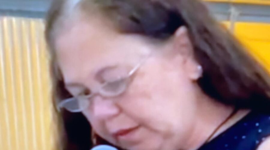 Celebração Eucarística. Padre Luiz Carlos Vitório. Salmo 96 - Deus é Rei, é o Altíssimo, Muito Acima do Universo - Ministra Extraordinária da Sagrada Comunhão Vera Milagre. Preces da Comunidade Ministro Extraordinário da Sagrada Comunhão Wilson Milagre. Sociedade São Vicente de Paulo, Comunidade Nossa Senhora do Carmo, Bloco JK, Bairro Costa Carvalho, Juiz de Fora, Minas Gerais/MG, Brasil. Registro de Capoeira Mestre Polêmico - Professor João Couto Teixeira. IMG_8854. 8,16 GB. 17h00. Sábado, 05 de Agosto de 2023. HD 1080p. Universidade Livre de Estudos Culturais da Capoeira - Universidade da Capoeira - UNICAPOEIRA, Instituto de Educação Socioambiental - IESAMBI, Associação de Capoeira - ASCA e Grupo de Capoeira MEIA LUA - Fundado Terça-feira, 29 de Maio de 1962. Seja membro deste canal e ganhe benefícios: https://www.youtube.com/channel/UCE6HrA5Y_VZ4-hgw8FG13aw/join