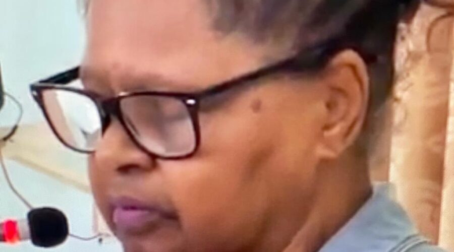 Celebração Eucarística. Padre Luiz Carlos Vitório. Ministra Extraordinária da Sagrada Comunhão Maria Inês. Acolhida Adélia Fernandes. Leitura Graça. Salmo 117 - Eterna é a Sua Misericórdia - Mestre Polêmico. Preces da Comunidade Ministra Extraordinária da Sagrada Comunhão Maria Helena F. Costa. Igreja Nossa Senhora Mãe de Deus, Bairro Nossa Senhora de Lourdes, Juiz de Fora, Minas Gerais/MG, Brasil. Registro de Capoeira Mestre Polêmico - Professor João Couto Teixeira. IMG_8904. 4,65 GB. 07h00. Sexta-feira, 18 de Agosto de 2023. HD 1080p. Universidade Livre de Estudos Culturais da Capoeira - Universidade da Capoeira - UNICAPOEIRA, Instituto de Educação Socioambiental - IESAMBI, Associação de Capoeira - ASCA e Grupo de Capoeira MEIA LUA - Fundado Terça-feira, 29 de Maio de 1962. Seja membro deste canal e ganhe benefícios: https://www.youtube.com/channel/UCE6HrA5Y_VZ4-hgw8FG13aw/join