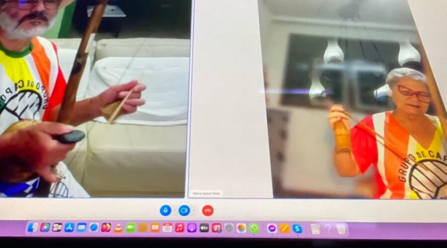 Orquestra Harmônica de Berimbaus. Revoluções. Bella - Maria Isabel Melotti Xible. Sala de Entrar, Tigüéra 360, Juiz de Fora, Minas Gerais/MG, Brasil. Registro de Capoeira Mestre Polêmico - Professor João Couto Teixeira. IMG_8539. 1,23 GB. 20h30. Segunda-feira, 15 de Maio de 2023. HD 1080p. Universidade Livre de Estudos Culturais da Capoeira - Universidade da Capoeira - UNICAPOEIRA, Instituto de Educação Socioambiental - IESAMBI, Associação de Capoeira - ASCA e Grupo de Capoeira MEIA LUA - Fundado Terça-feira, 29 de Maio de 1962.